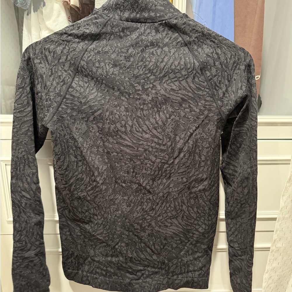 Gymshark Black Patterned Jacket - image 2